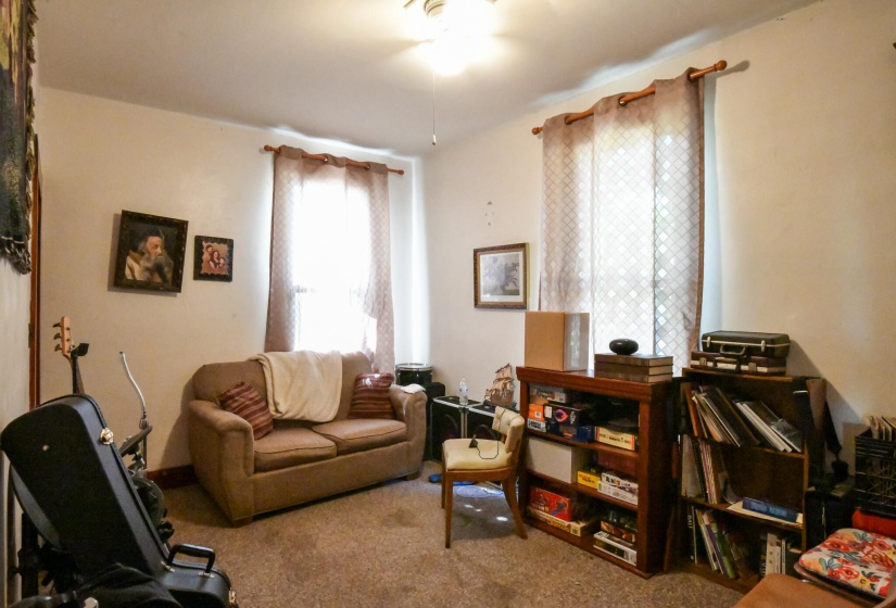840 Victory Rd-15