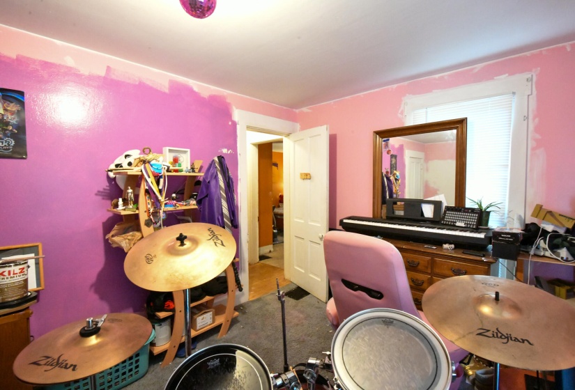 840 Victory Rd-32