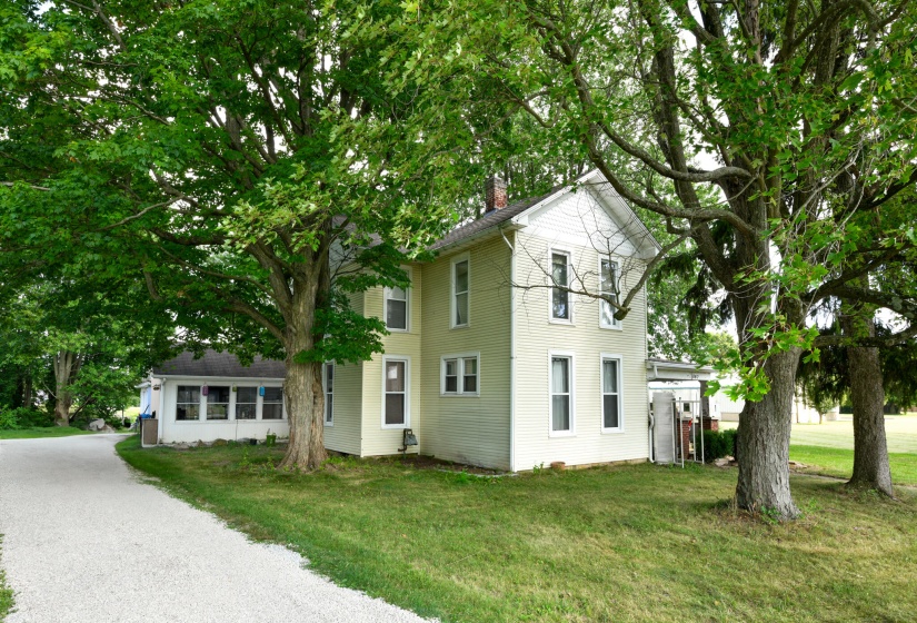 840 Victory Rd-2