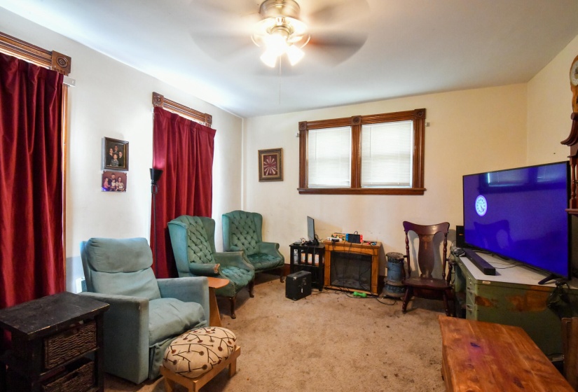 840 Victory Rd-3