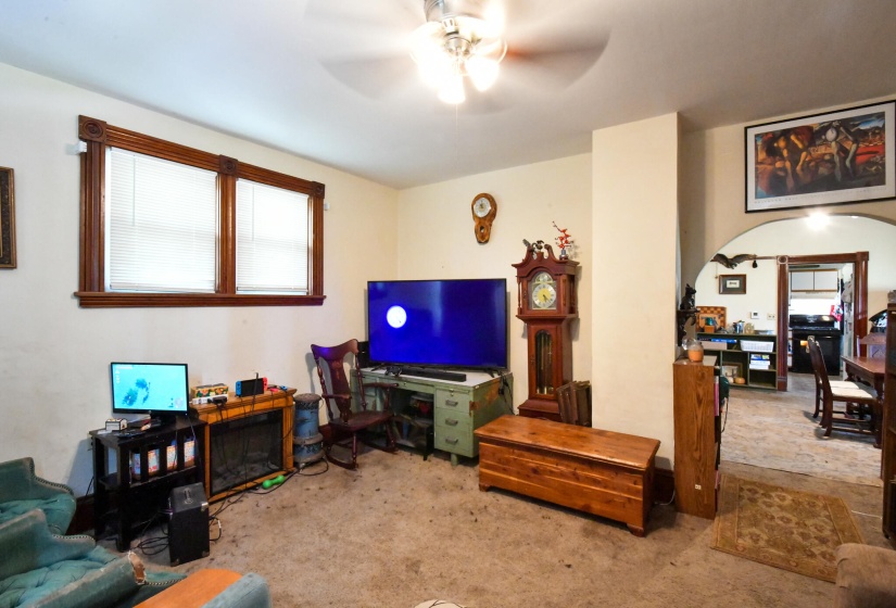 840 Victory Rd-4