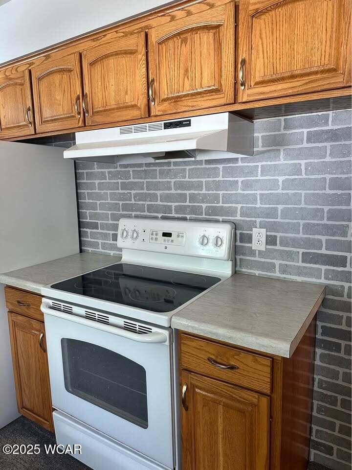 11242 Ottawa Drive, Ottawa, Ohio