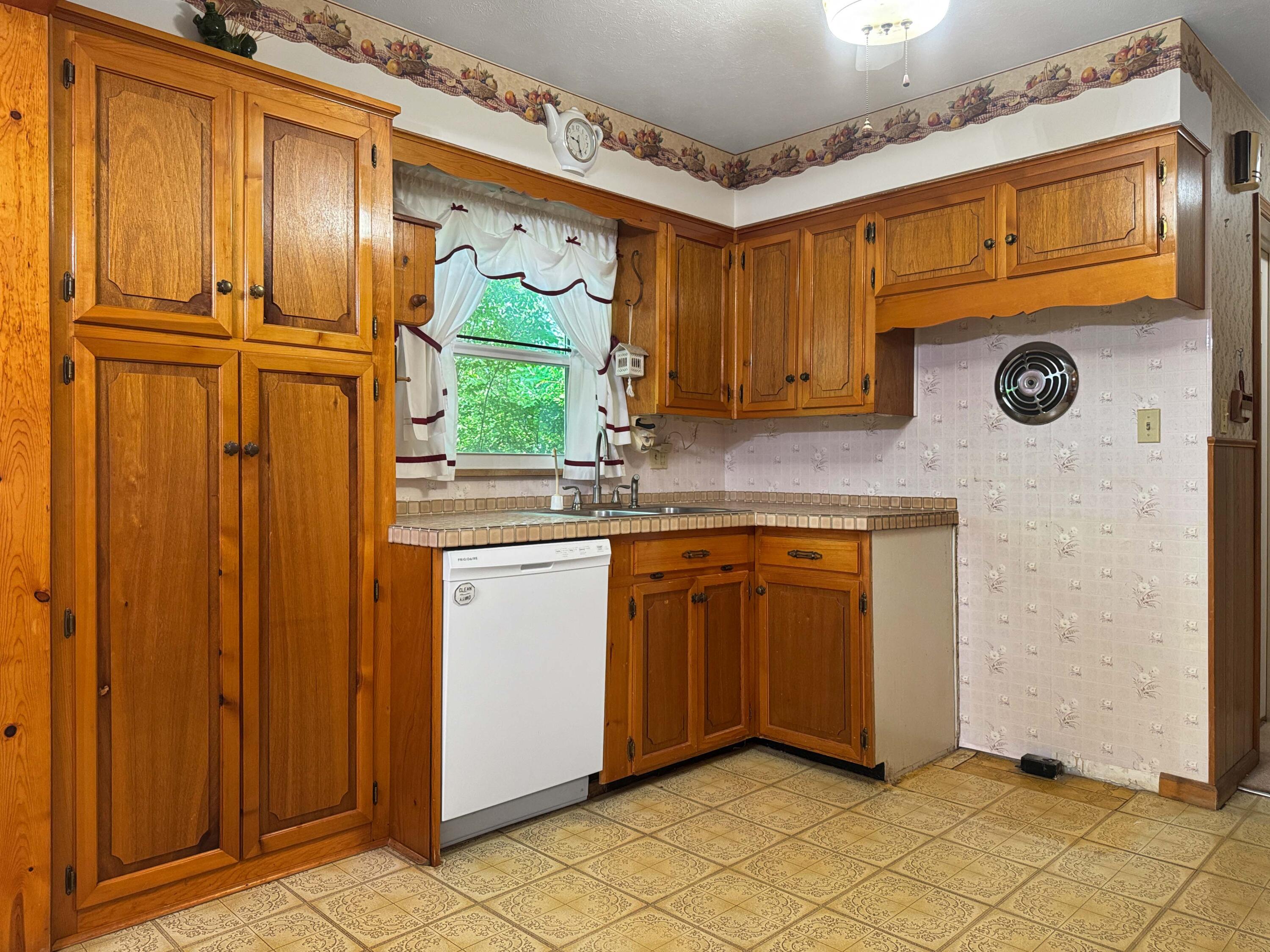 819 Boyce Street, Urbana, Ohio 43078