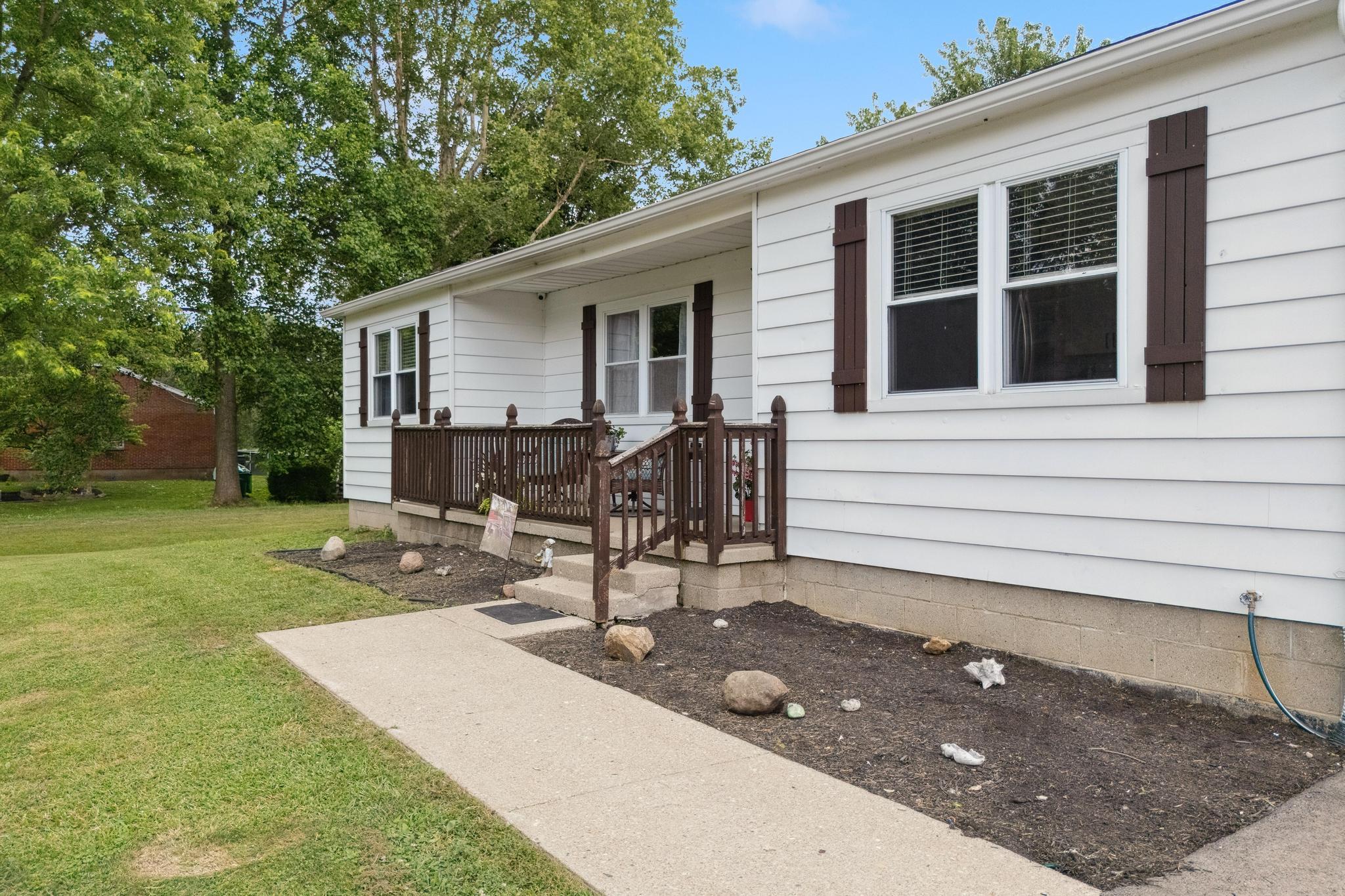 3217 Uplands Drive, Springfield, Ohio 45506