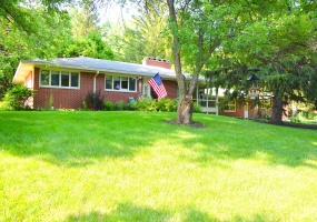 3235 Ziegler Road, Piqua, Ohio 45356, 5 Bedrooms Bedrooms, ,2 BathroomsBathrooms,Residential,For Sale,Ziegler,1039878