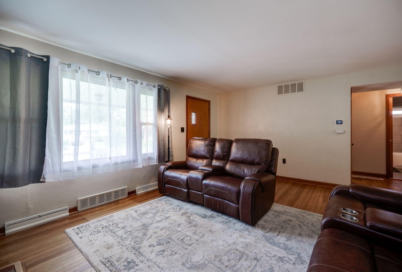 12-web-or-mls-14-sunset-mc-creary-dr