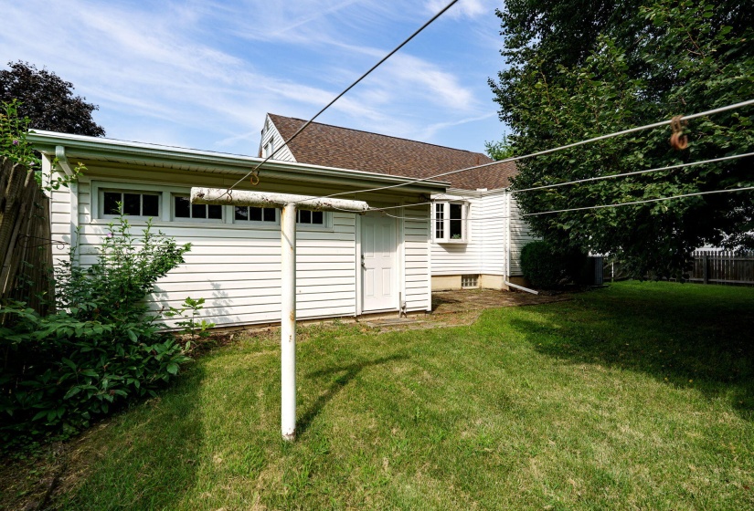 42-web-or-mls-14-sunset-mc-creary-dr