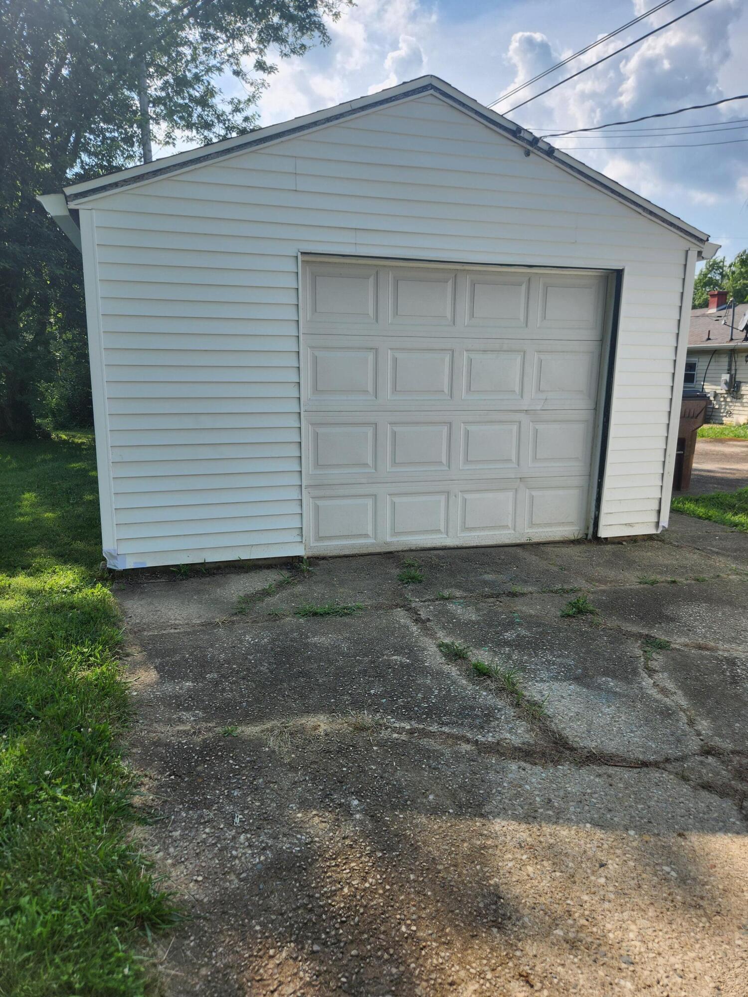 4431 Wolf Road, Dayton, Ohio 45416