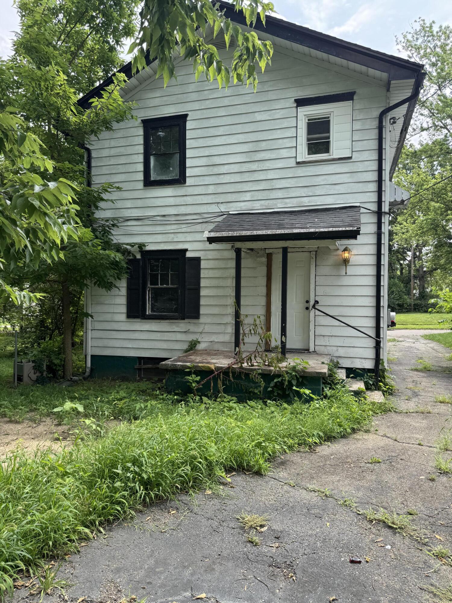 555 Cedarhurst Avenue, Dayton, Ohio 45402