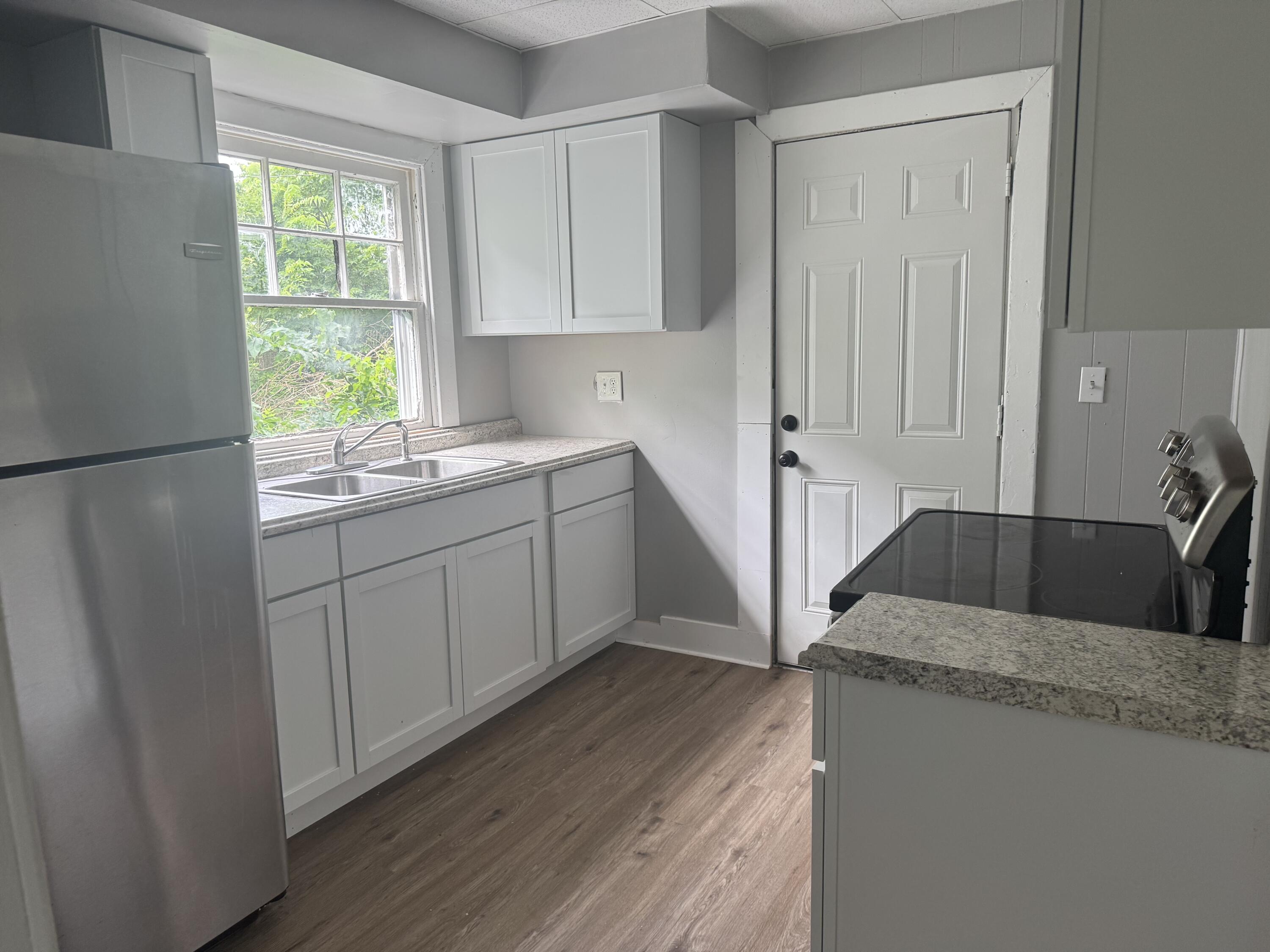 555 Cedarhurst Avenue, Dayton, Ohio 45402