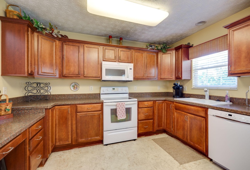 22-web-or-mls-1665-primrose-ln