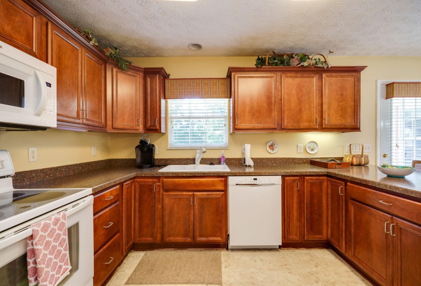 24-web-or-mls-1665-primrose-ln