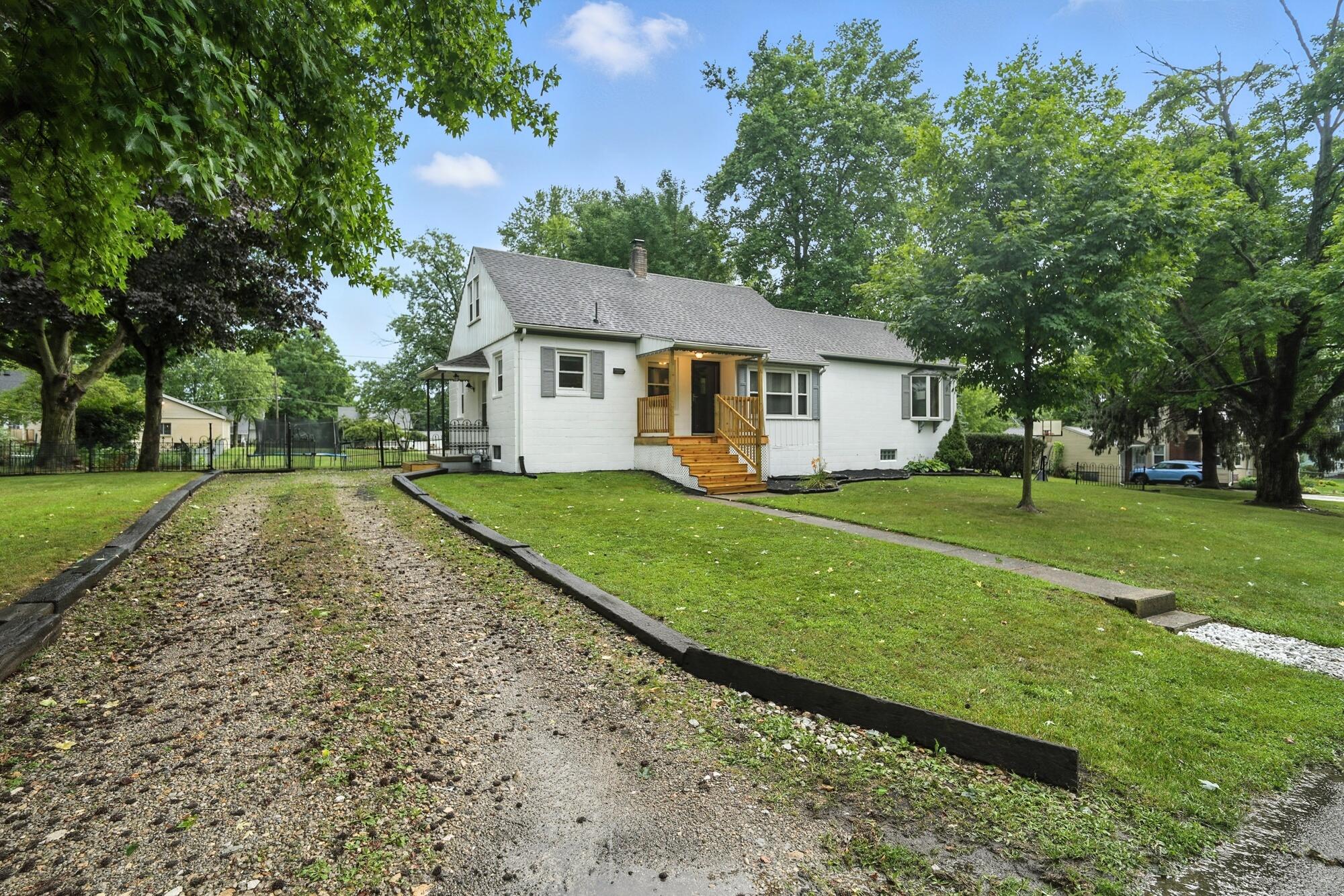 224 Downey Drive, Springfield, Ohio 45504