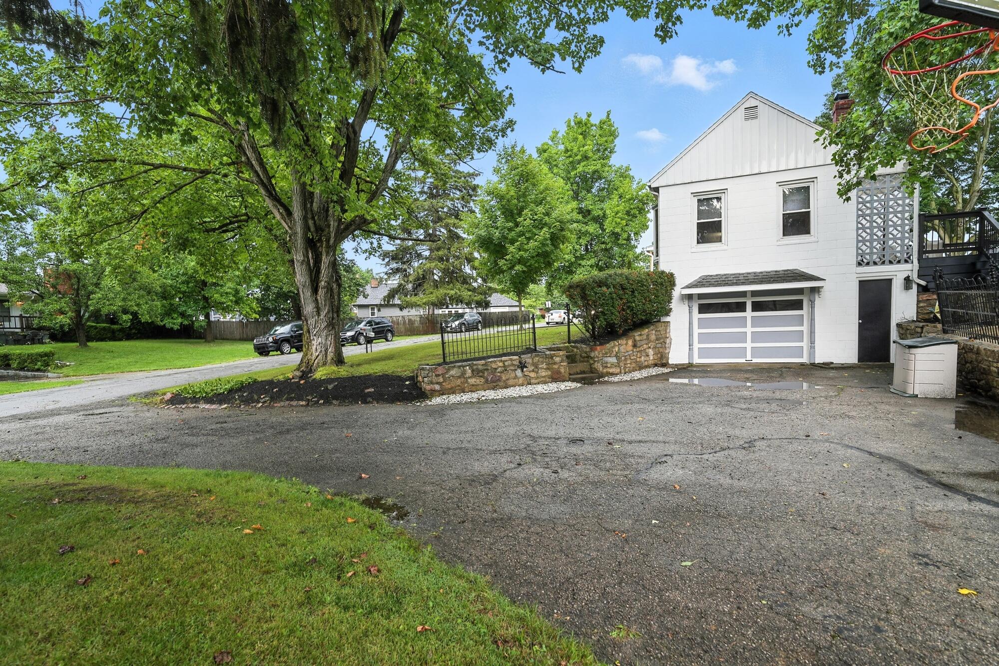 224 Downey Drive, Springfield, Ohio 45504
