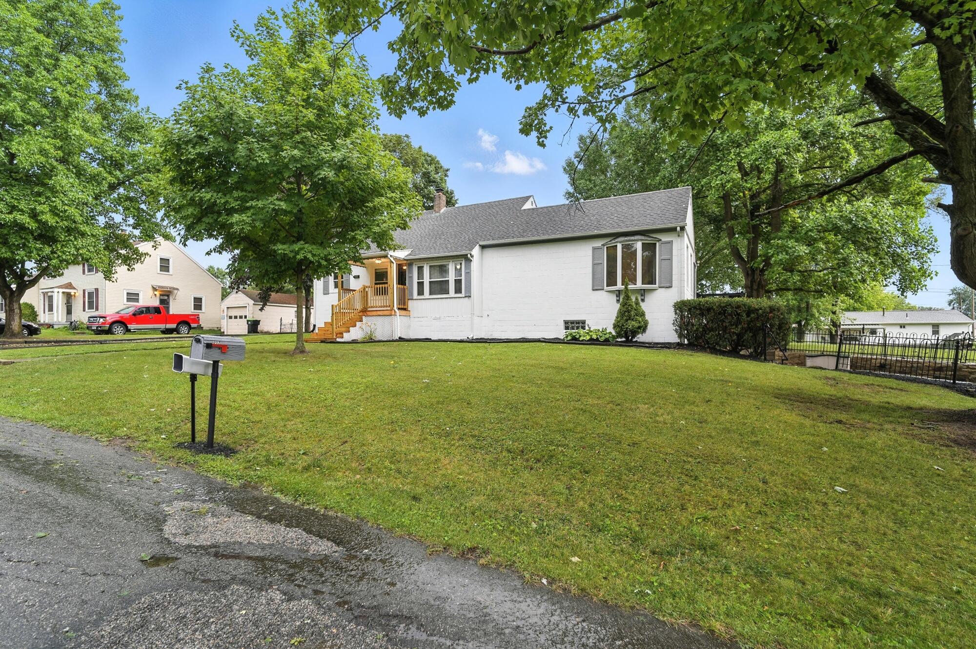 224 Downey Drive, Springfield, Ohio 45504