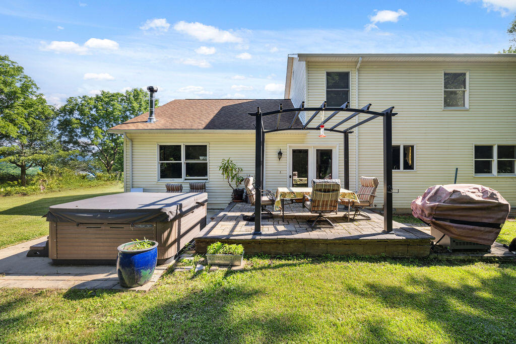 7664 Zimmerman Road, Saint Paris, Ohio 43072