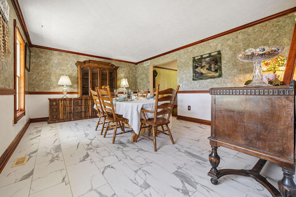 7664 Zimmerman Road, Saint Paris, Ohio 43072