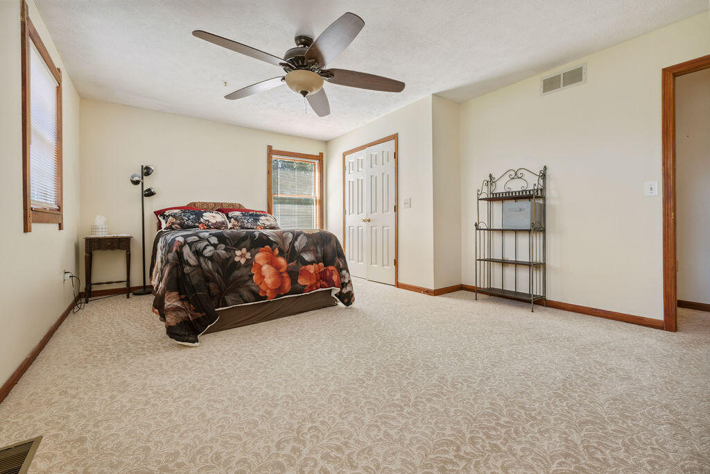 7664 Zimmerman Road, Saint Paris, Ohio 43072