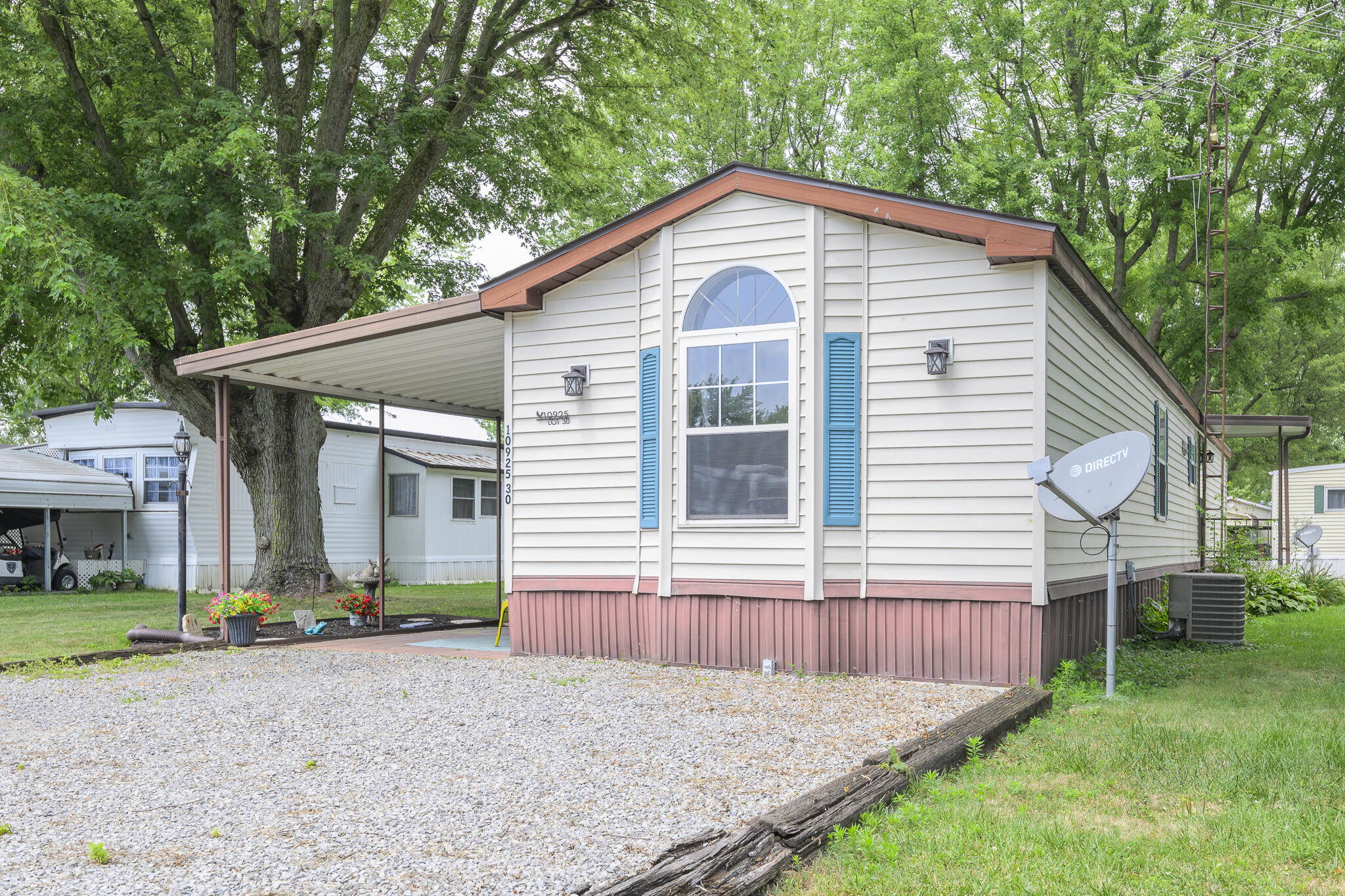10925 Pine Circle, Lakeview, Ohio 43331