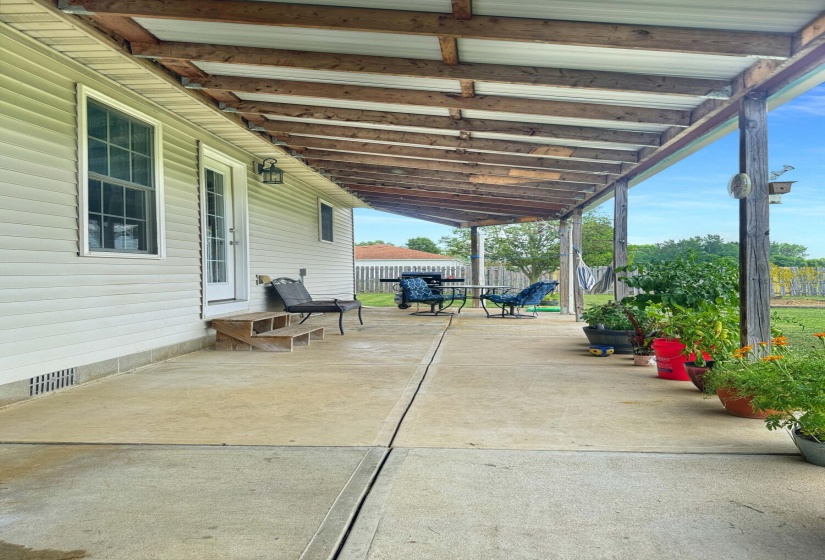 Covered Patio Area
