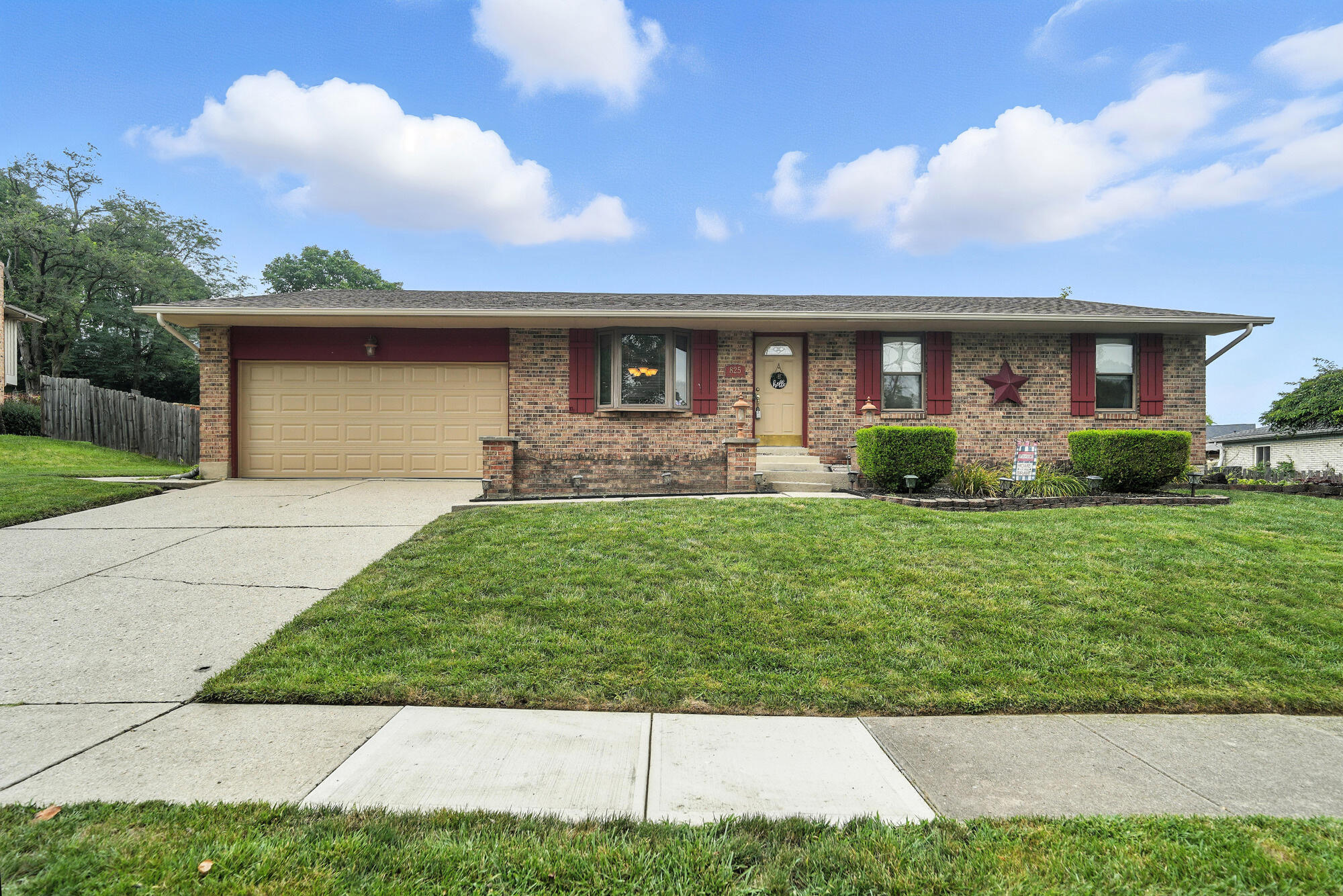 825 Merry John Drive, Miamisburg, Ohio 45342
