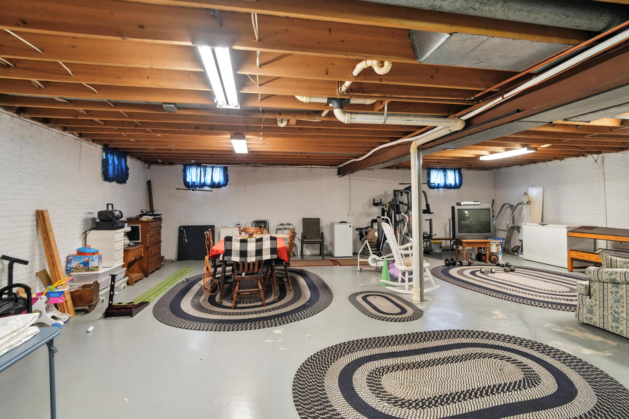 825 Merry John Drive, Miamisburg, Ohio 45342