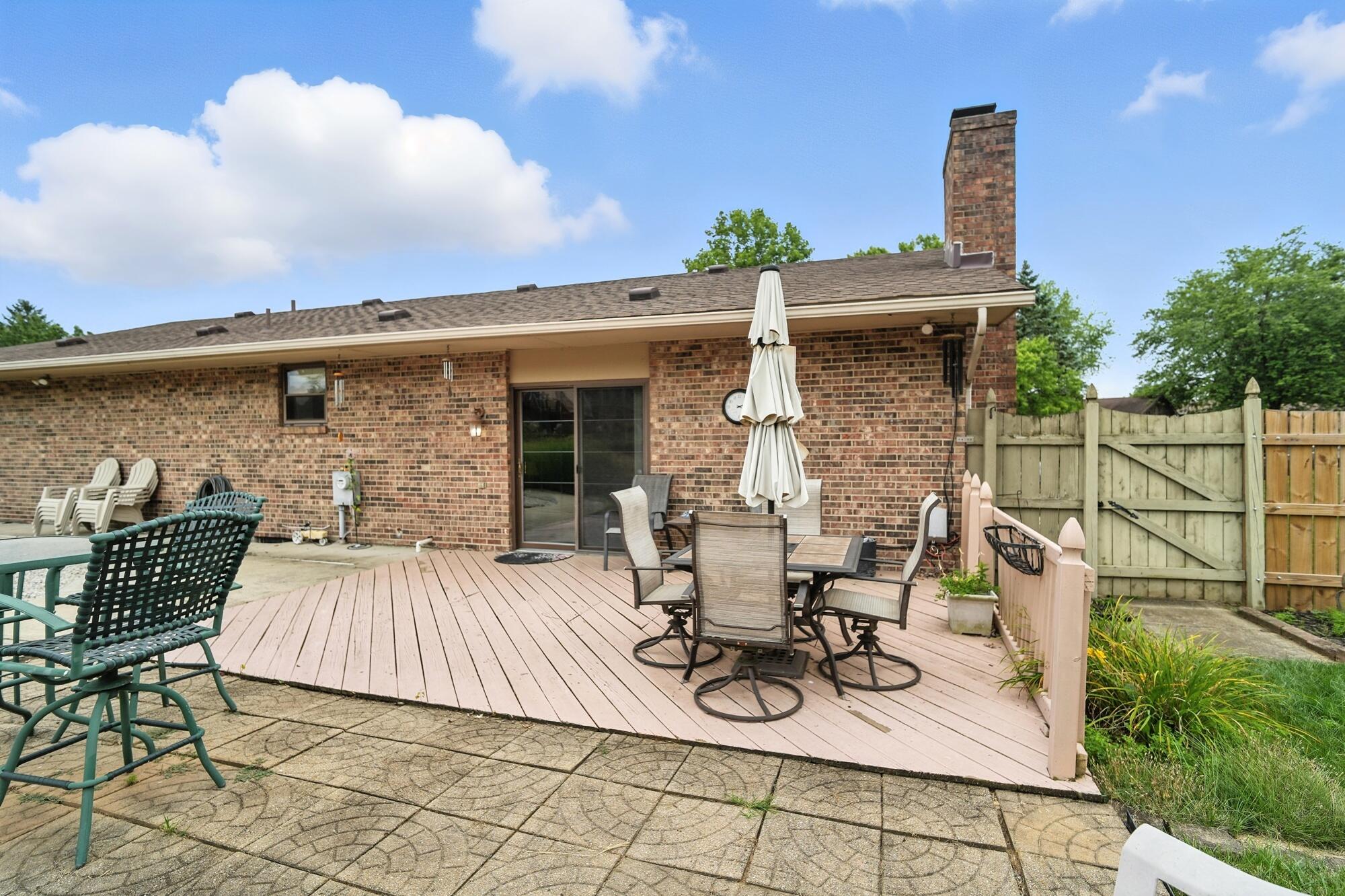 825 Merry John Drive, Miamisburg, Ohio 45342