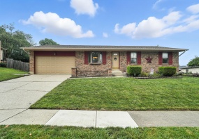 825 Merry John Drive, Miamisburg, Ohio 45342, 3 Bedrooms Bedrooms, ,2 BathroomsBathrooms,Residential,For Sale,Merry John,1040327