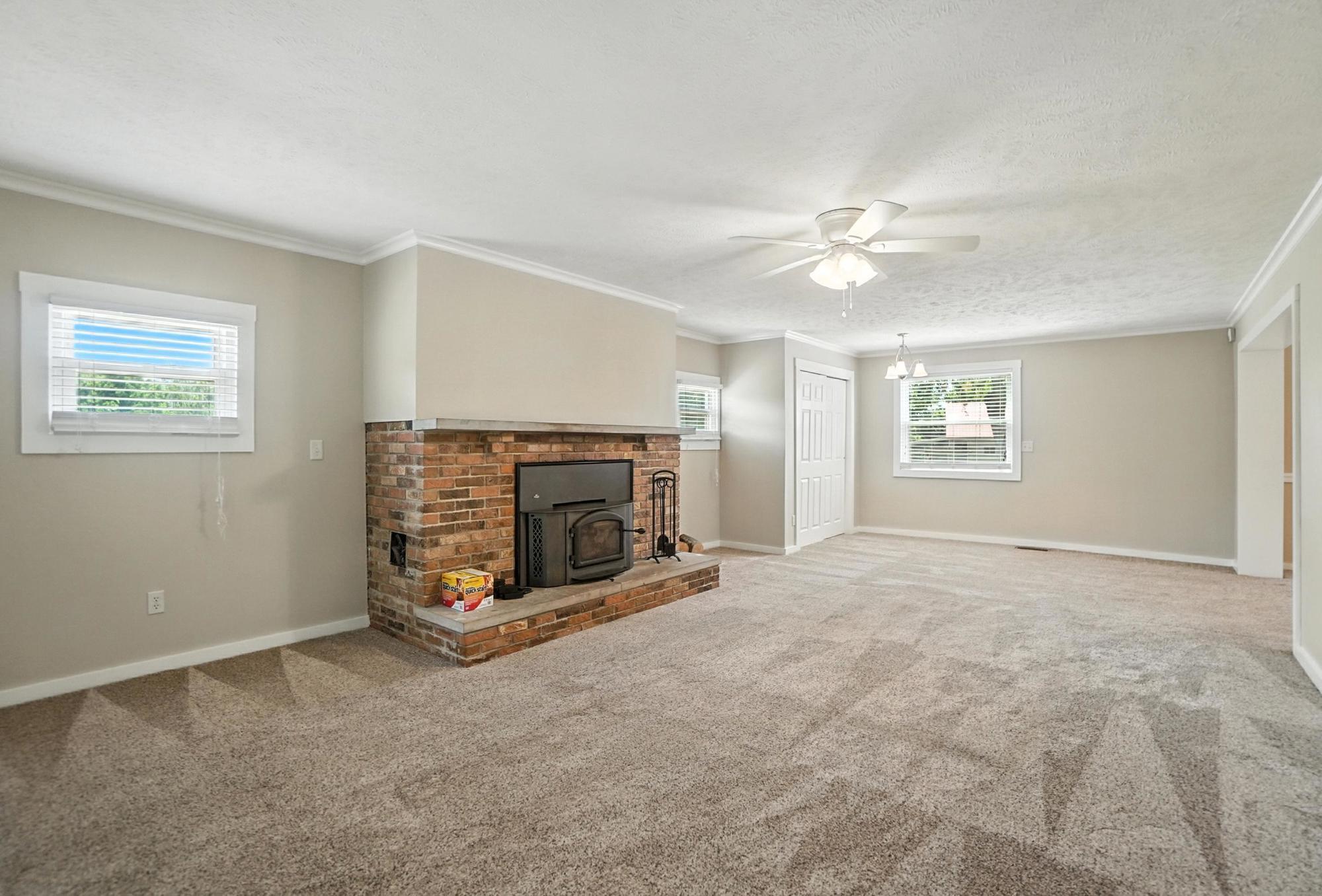 4129 New Carlisle Pike, Springfield, Ohio 45504