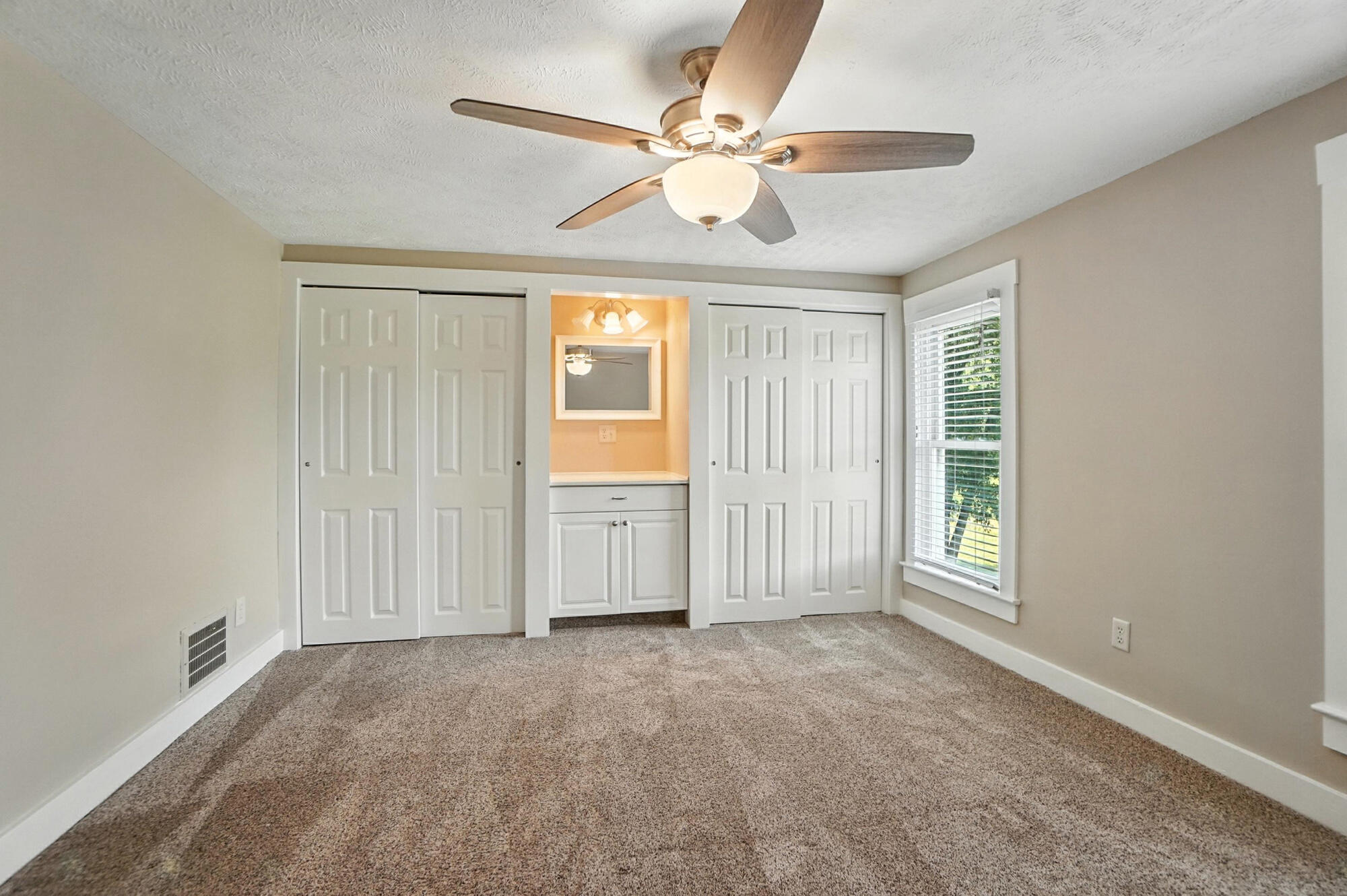 4129 New Carlisle Pike, Springfield, Ohio 45504