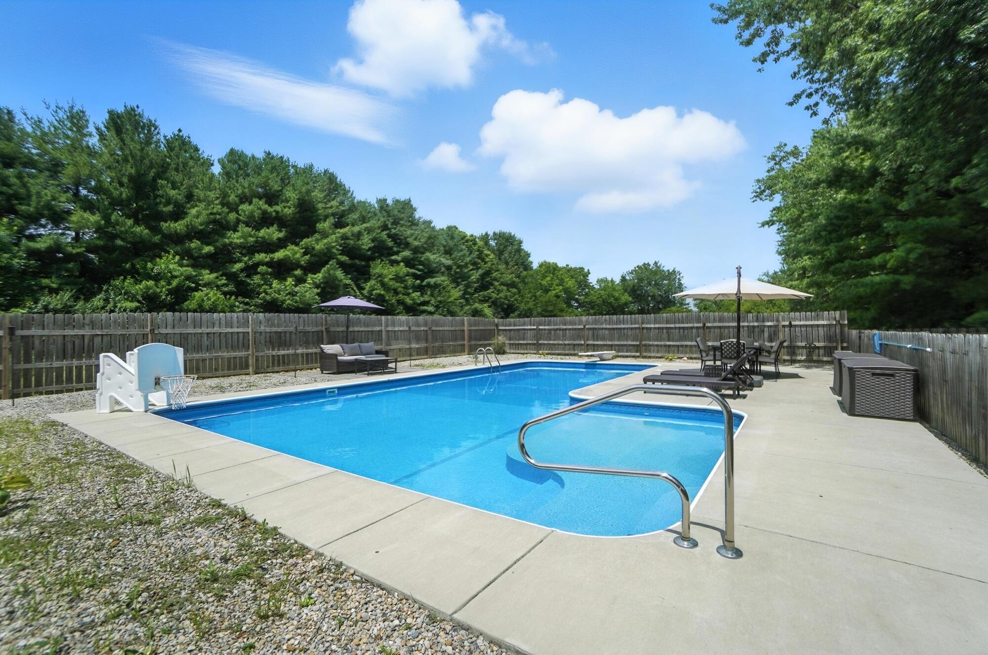 4129 New Carlisle Pike, Springfield, Ohio 45504