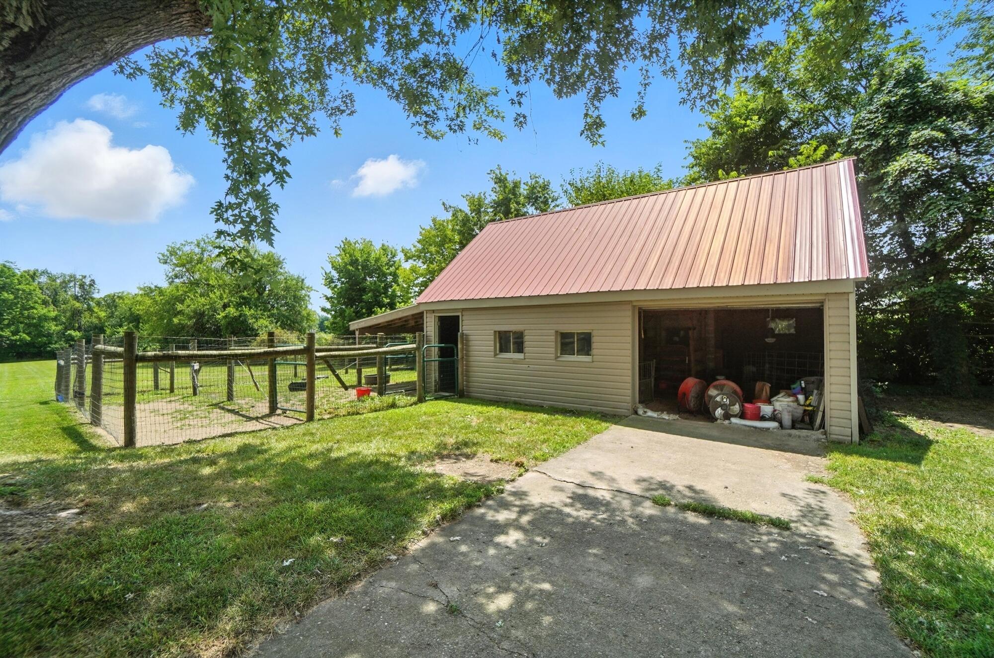 4129 New Carlisle Pike, Springfield, Ohio 45504