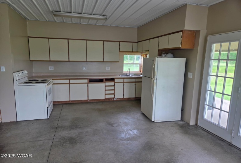 1030 Hume Road, Lima, Ohio, 2 Bedrooms Bedrooms, ,1 BathroomBathrooms,Residential,For Sale,Hume,307801