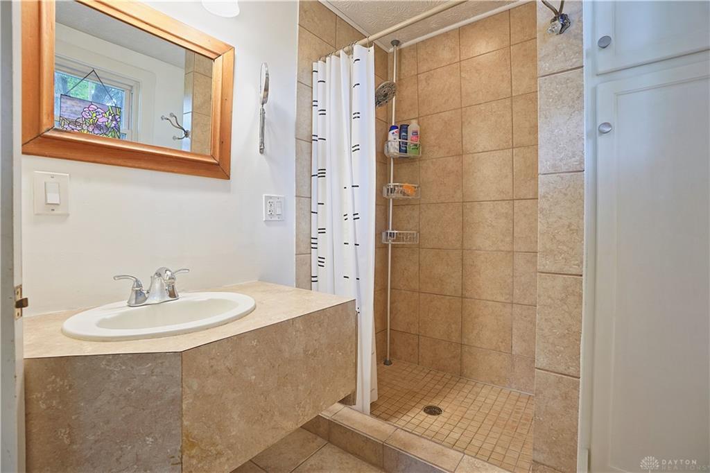 450 Loy Road, Piqua, Ohio 45356