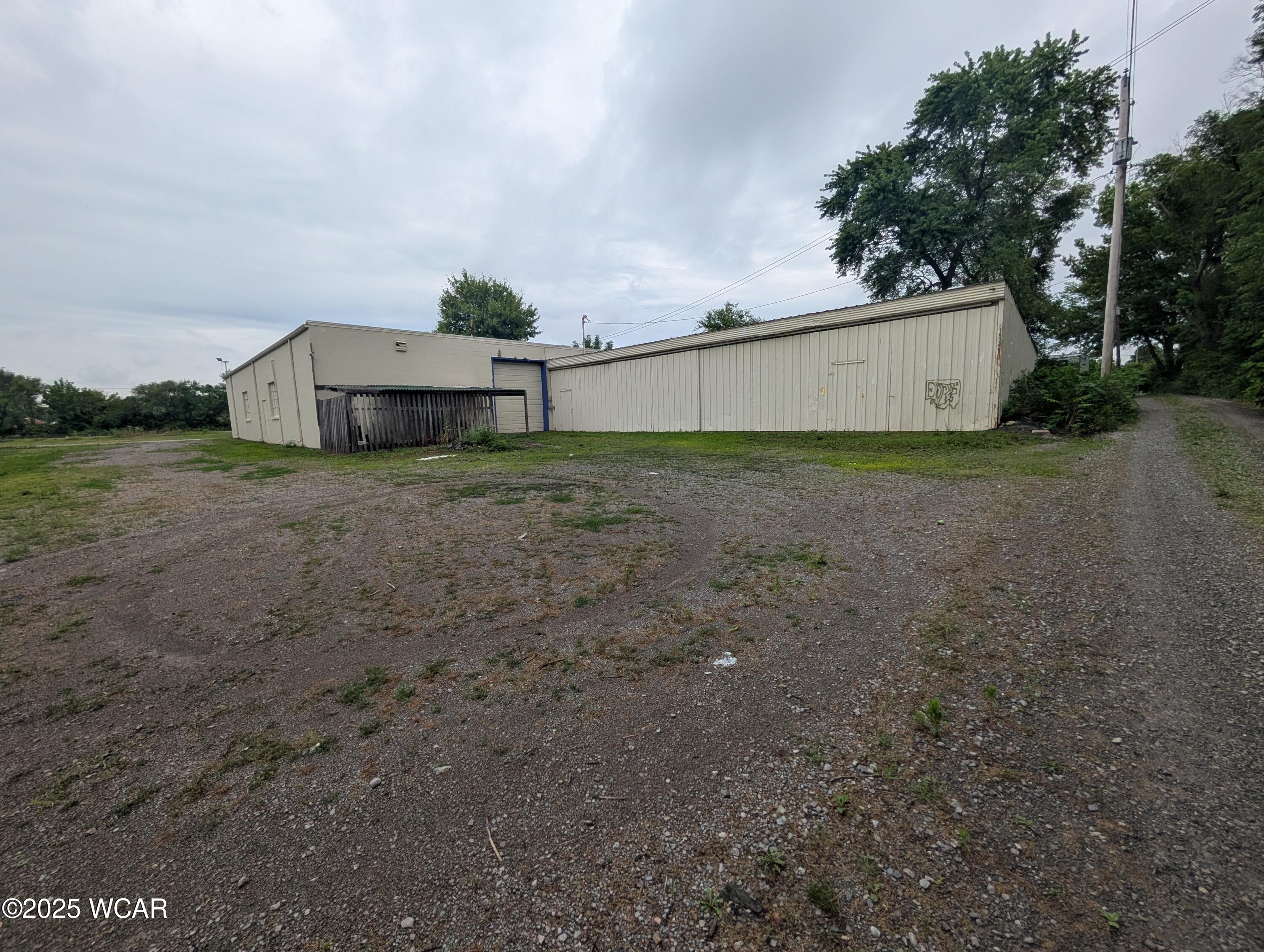885-887 Delphos Avenue, Lima, Ohio