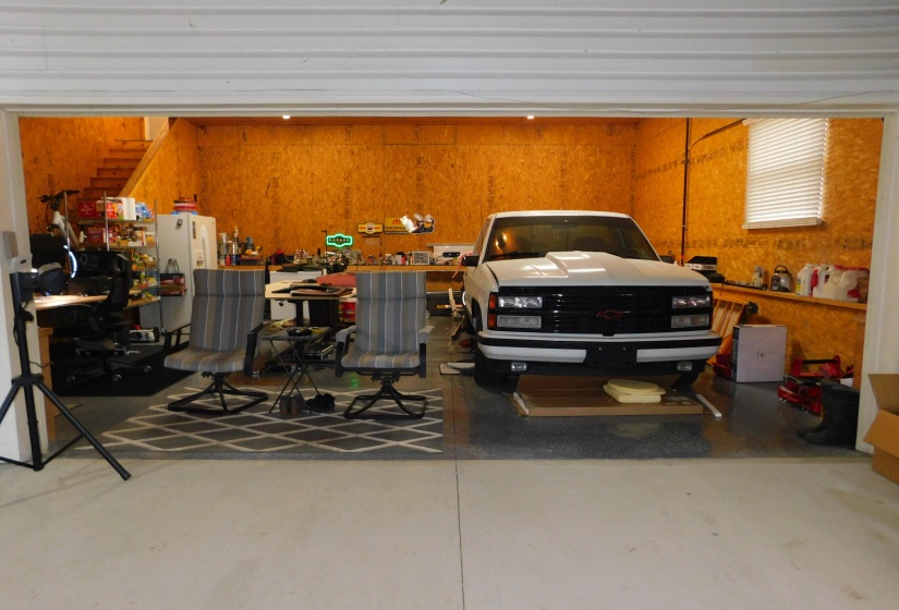 Residence Garage