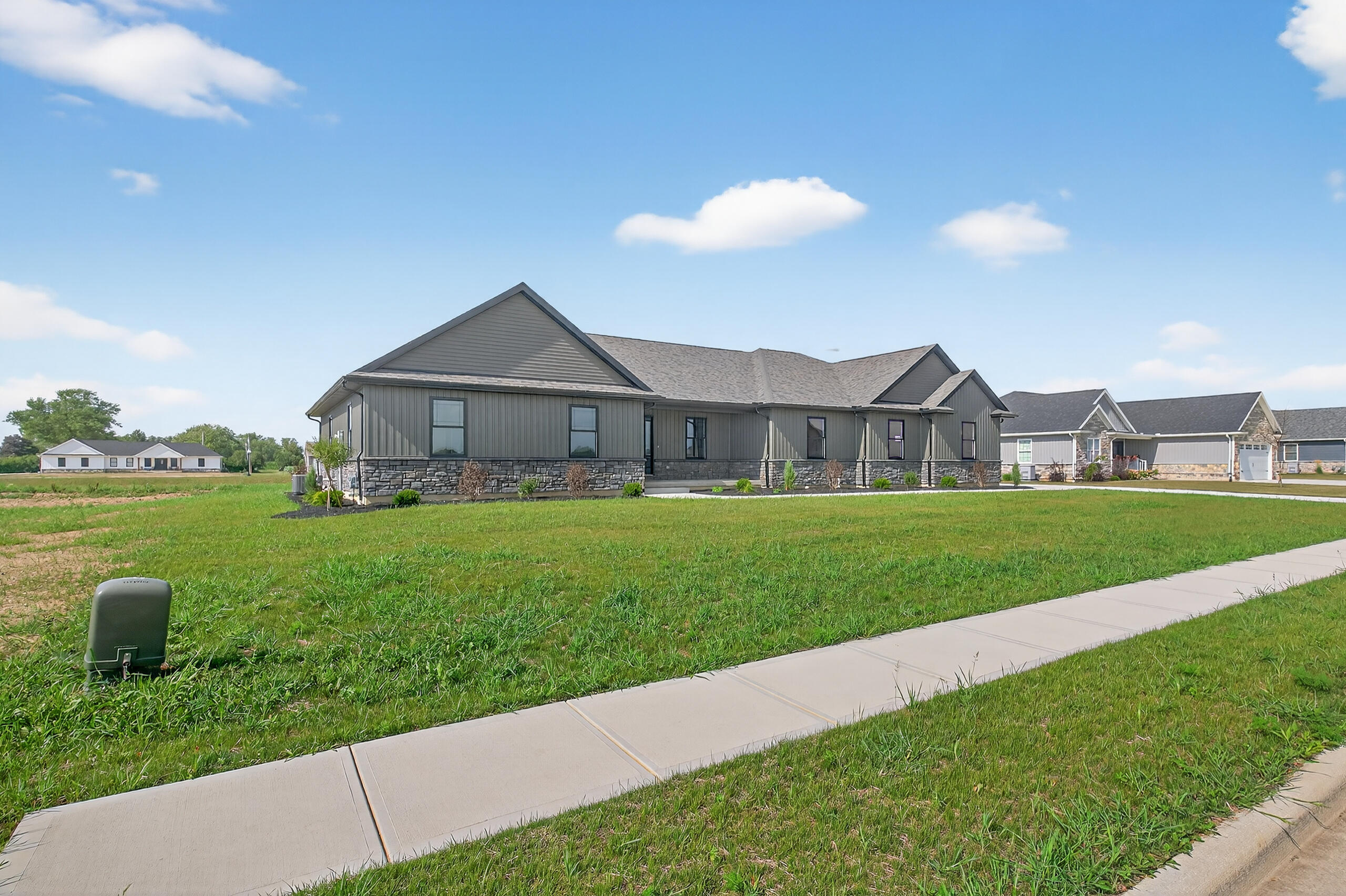 102 Camdyn Trail, Anna, Ohio 45302
