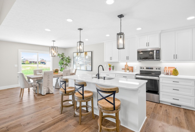 102 Camdyn, Anna-13