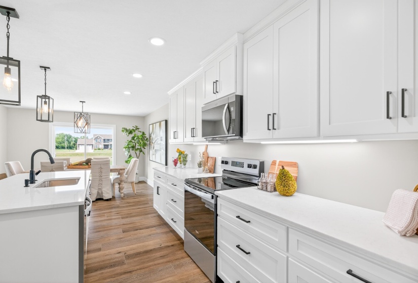 102 Camdyn, Anna-21