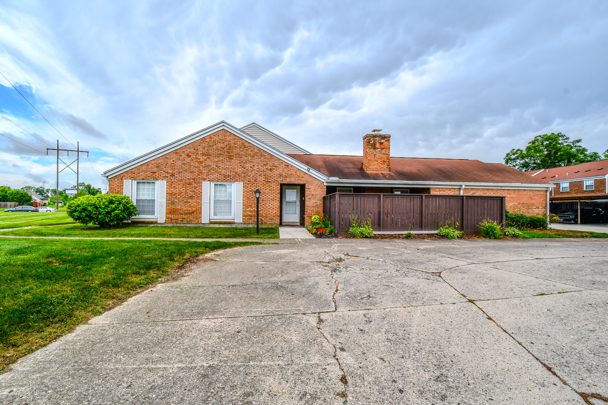 1411 Williamsburg Court, Fairborn, Ohio 45324