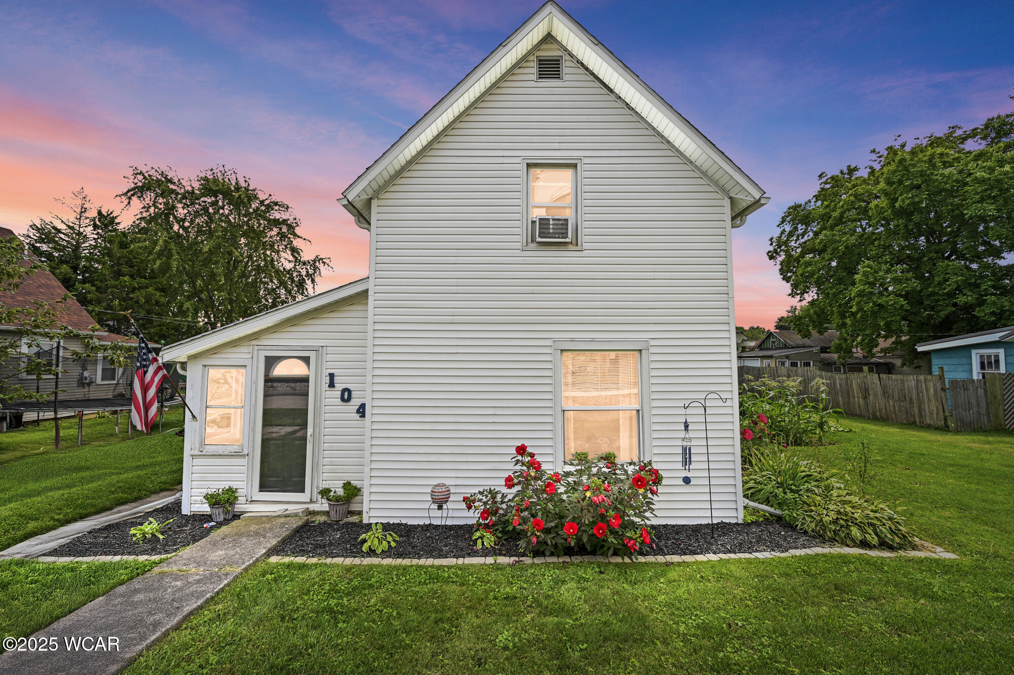 104 Railroad Street, Middle Point, Ohio