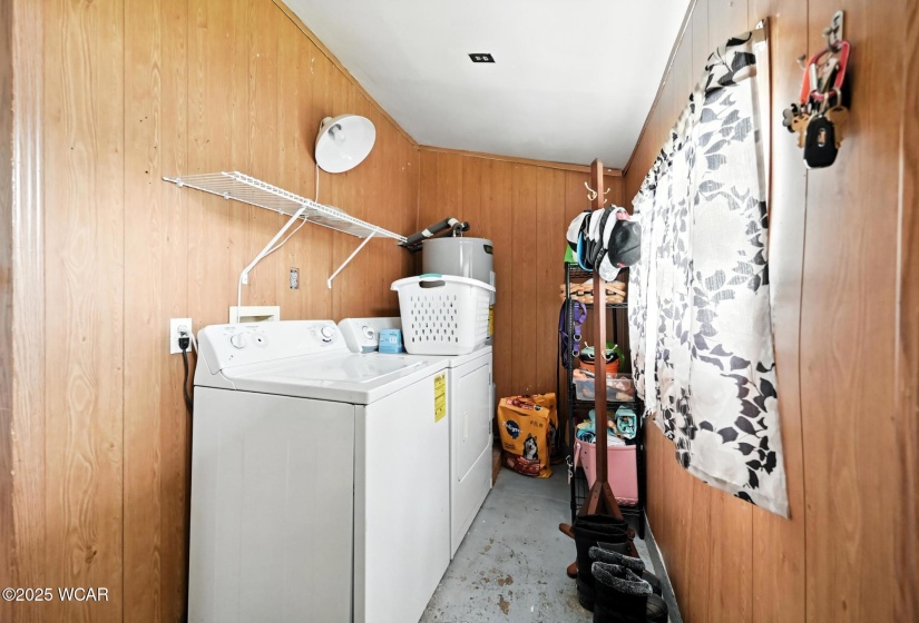 104 Railroad Street, Middle Point, Ohio, 3 Bedrooms Bedrooms, ,1 BathroomBathrooms,Residential,For Sale,Railroad,307808