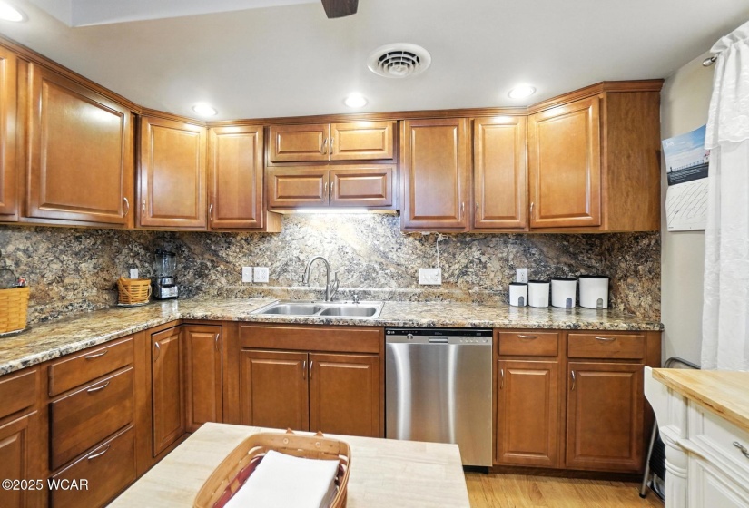 1575 Arlington Drive, Lima, Ohio, 3 Bedrooms Bedrooms, ,1 BathroomBathrooms,Residential,For Sale,Arlington,307811