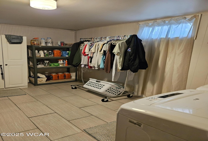 215 Hillcrest Drive, Bluffton, Ohio, 3 Bedrooms Bedrooms, ,2 BathroomsBathrooms,Residential,For Sale,Hillcrest,307815