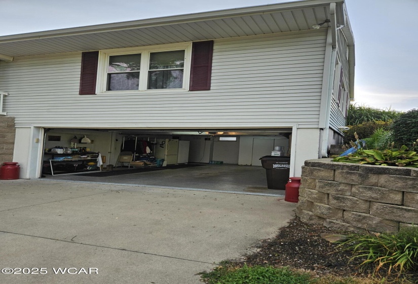 215 Hillcrest Drive, Bluffton, Ohio, 3 Bedrooms Bedrooms, ,2 BathroomsBathrooms,Residential,For Sale,Hillcrest,307815
