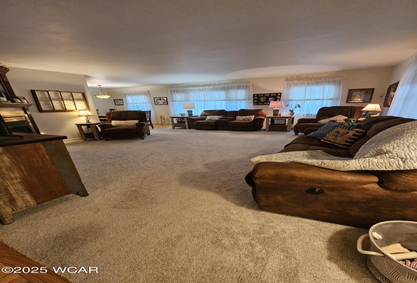 215 Hillcrest Drive, Bluffton, Ohio, 3 Bedrooms Bedrooms, ,2 BathroomsBathrooms,Residential,For Sale,Hillcrest,307815