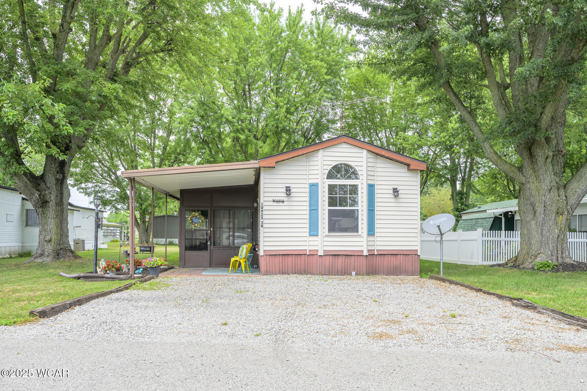 10925 Pine Circle, Lakeview, Ohio