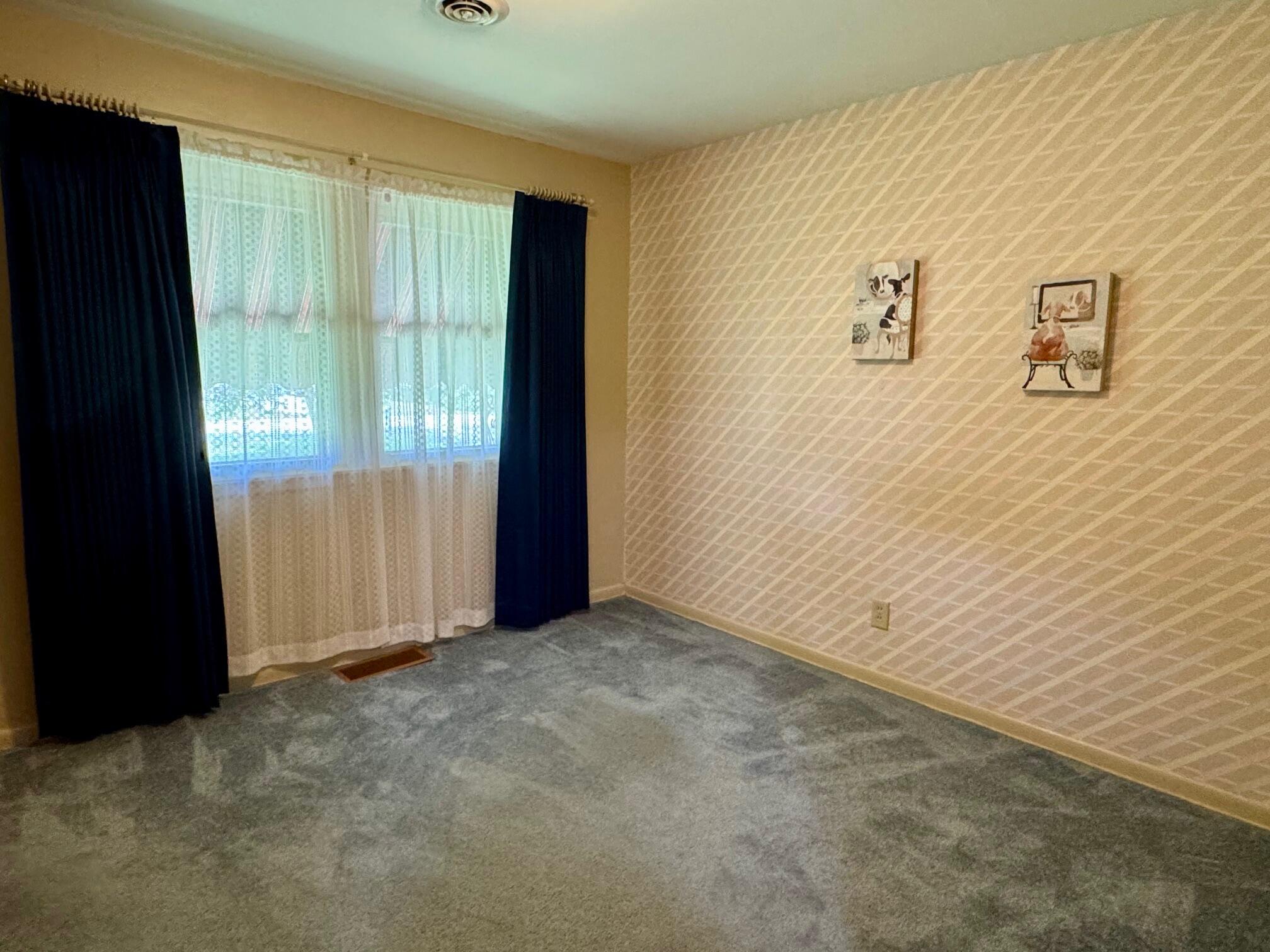 3412 Hedgely Road, Springfield, Ohio 45506