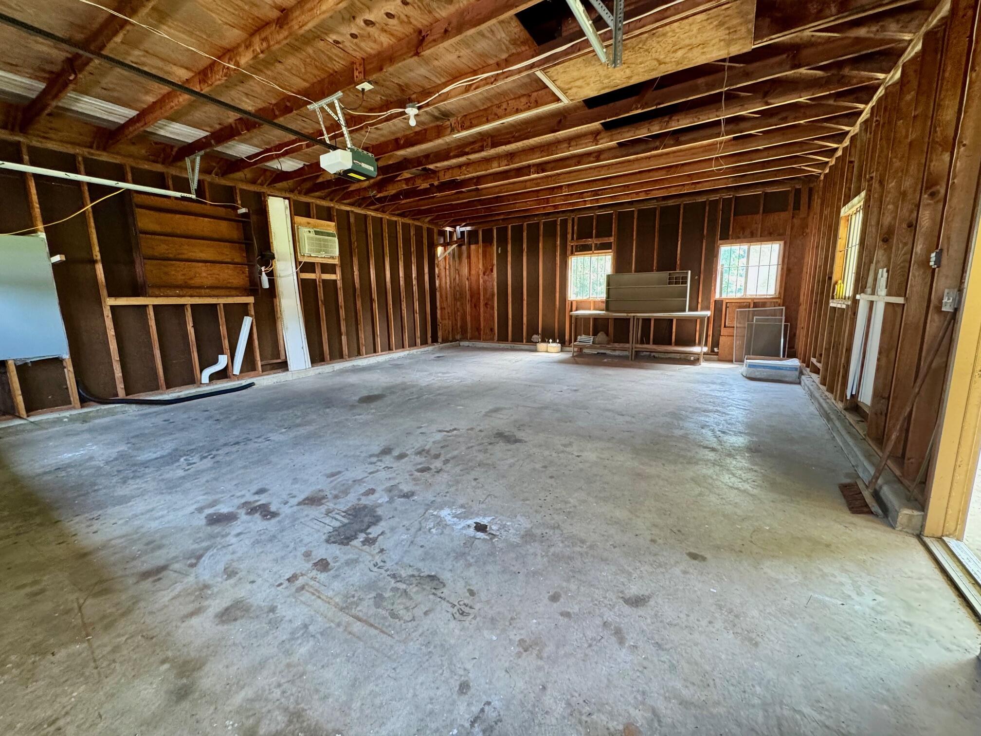 3412 Hedgely Road, Springfield, Ohio 45506