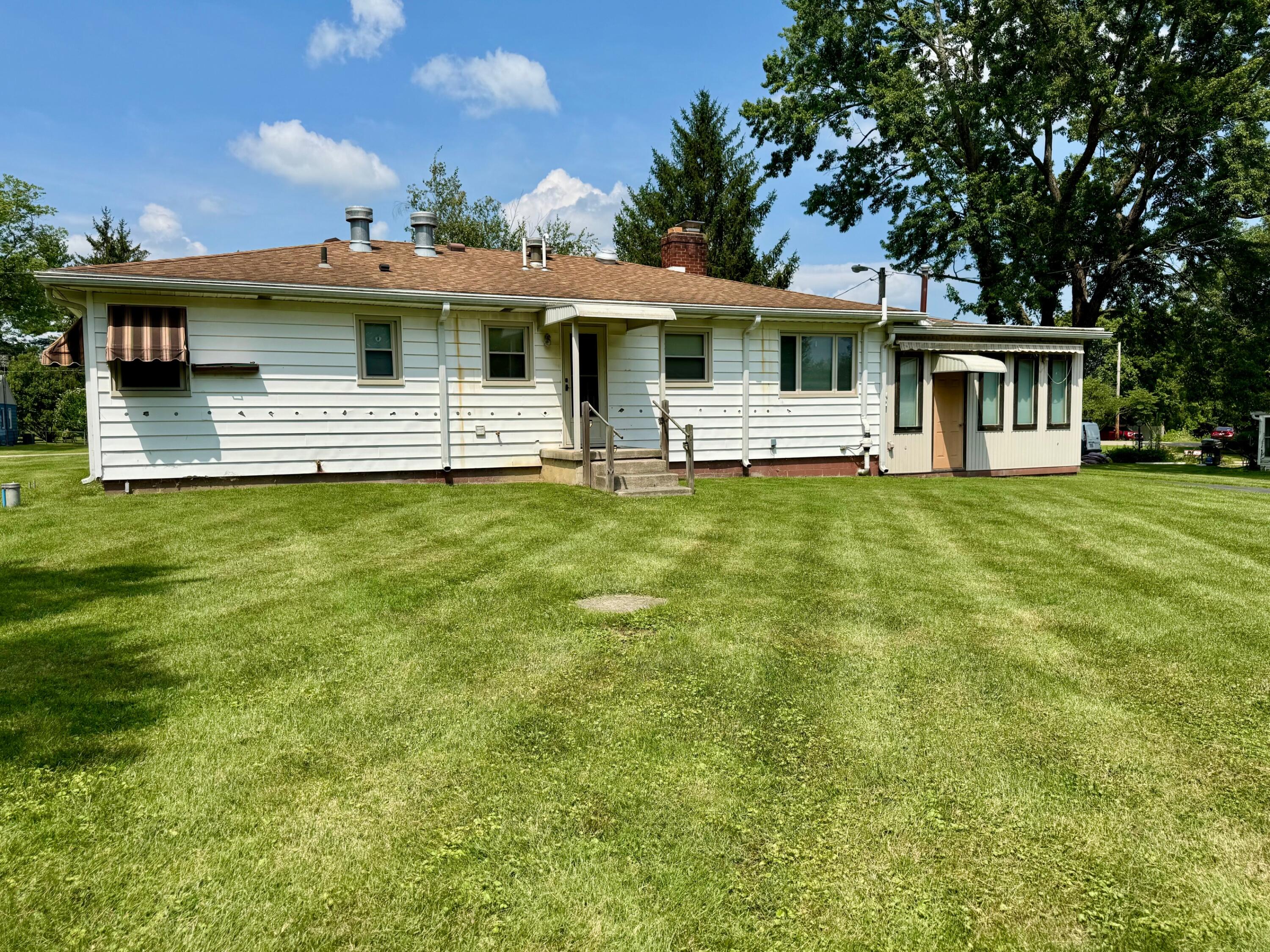3412 Hedgely Road, Springfield, Ohio 45506